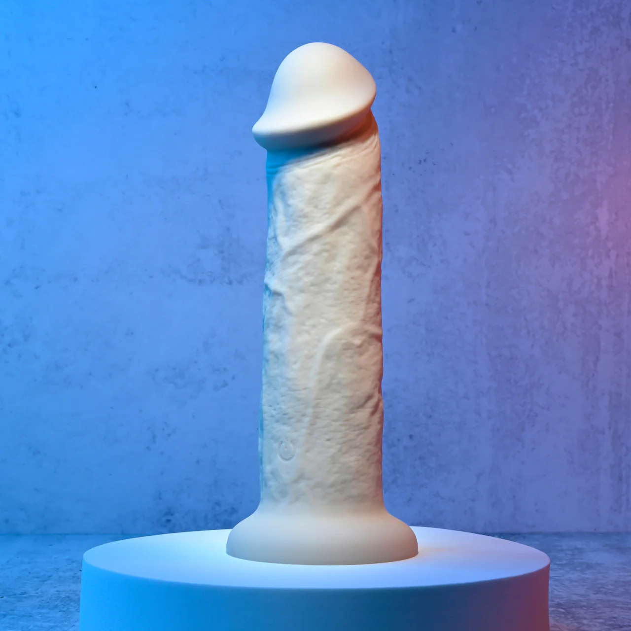 Evolved 7" Girthy Vibrating Dong Light - Image 6