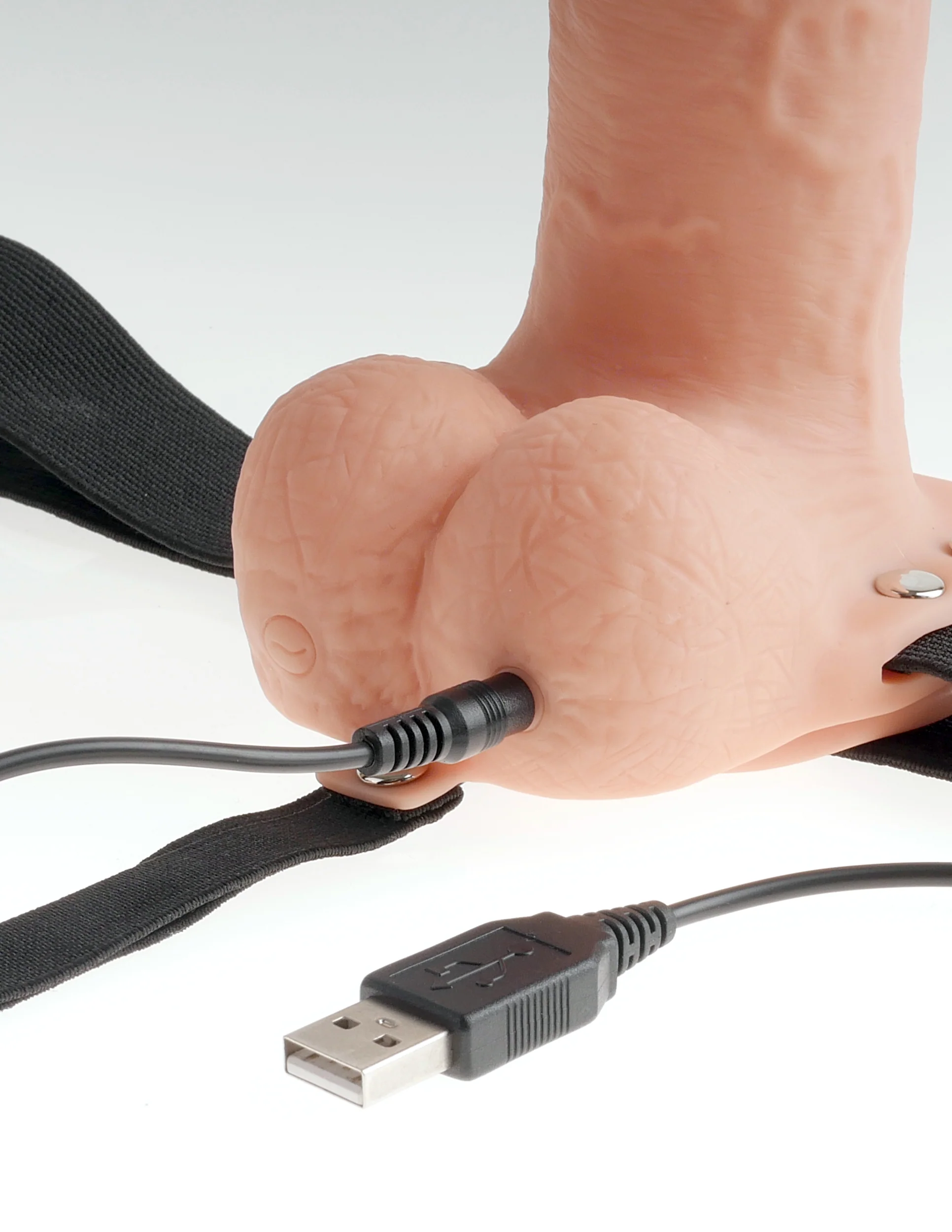 Fetish Fantasy 7 Hollow Recharge StrapOn Balls Fles - Image 5