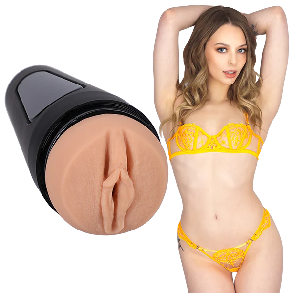 Main Squeeze Lily Larimar Realistic Pussy Masturbator