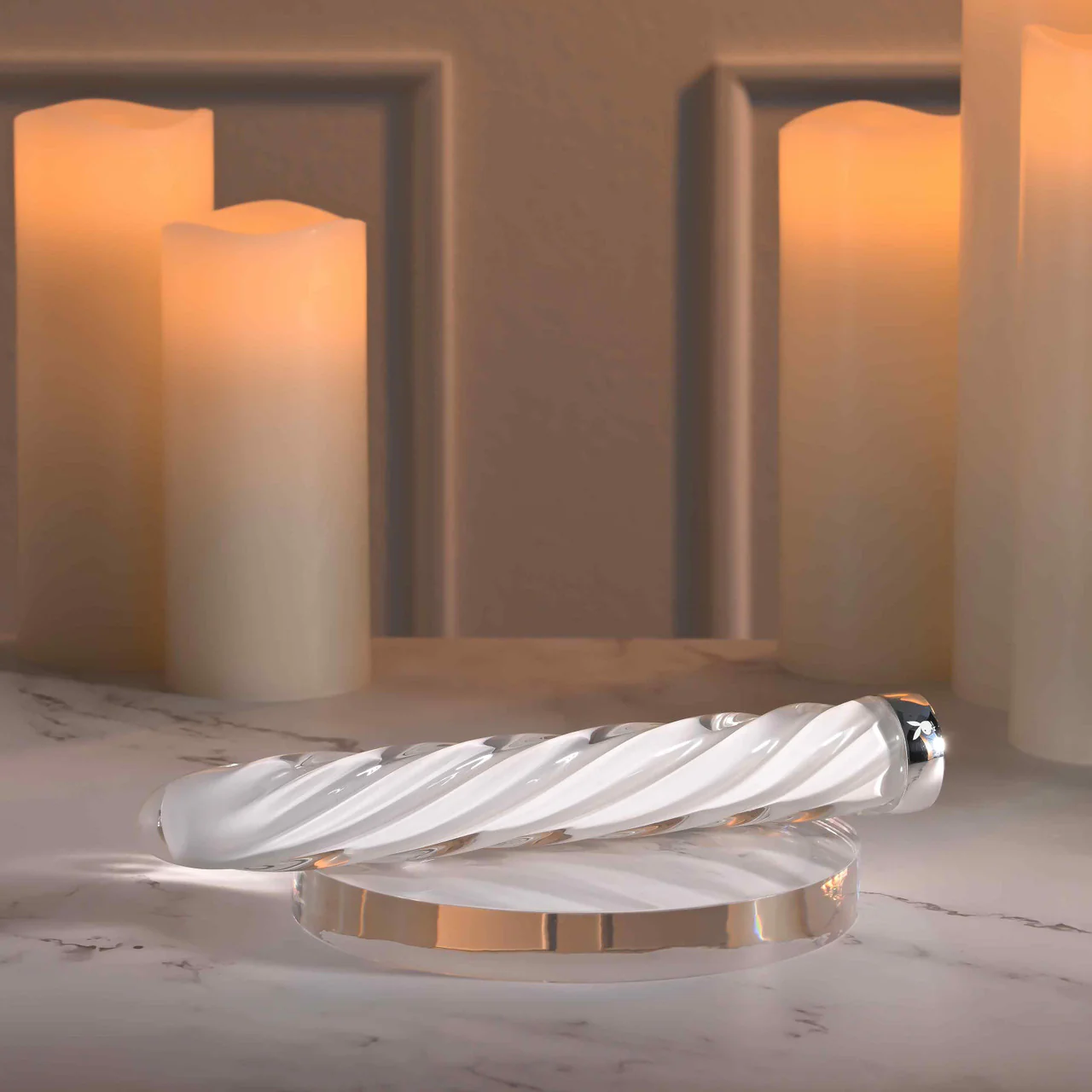 In A Twist Glass Vibrator - Image 4