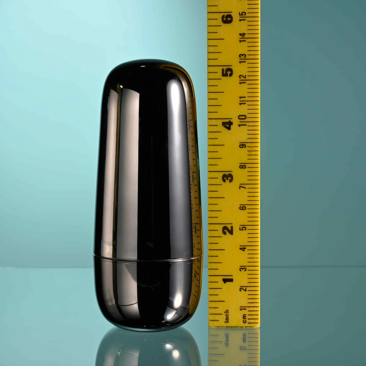 The Jet Set Clitoral Suction Toy - Image 9