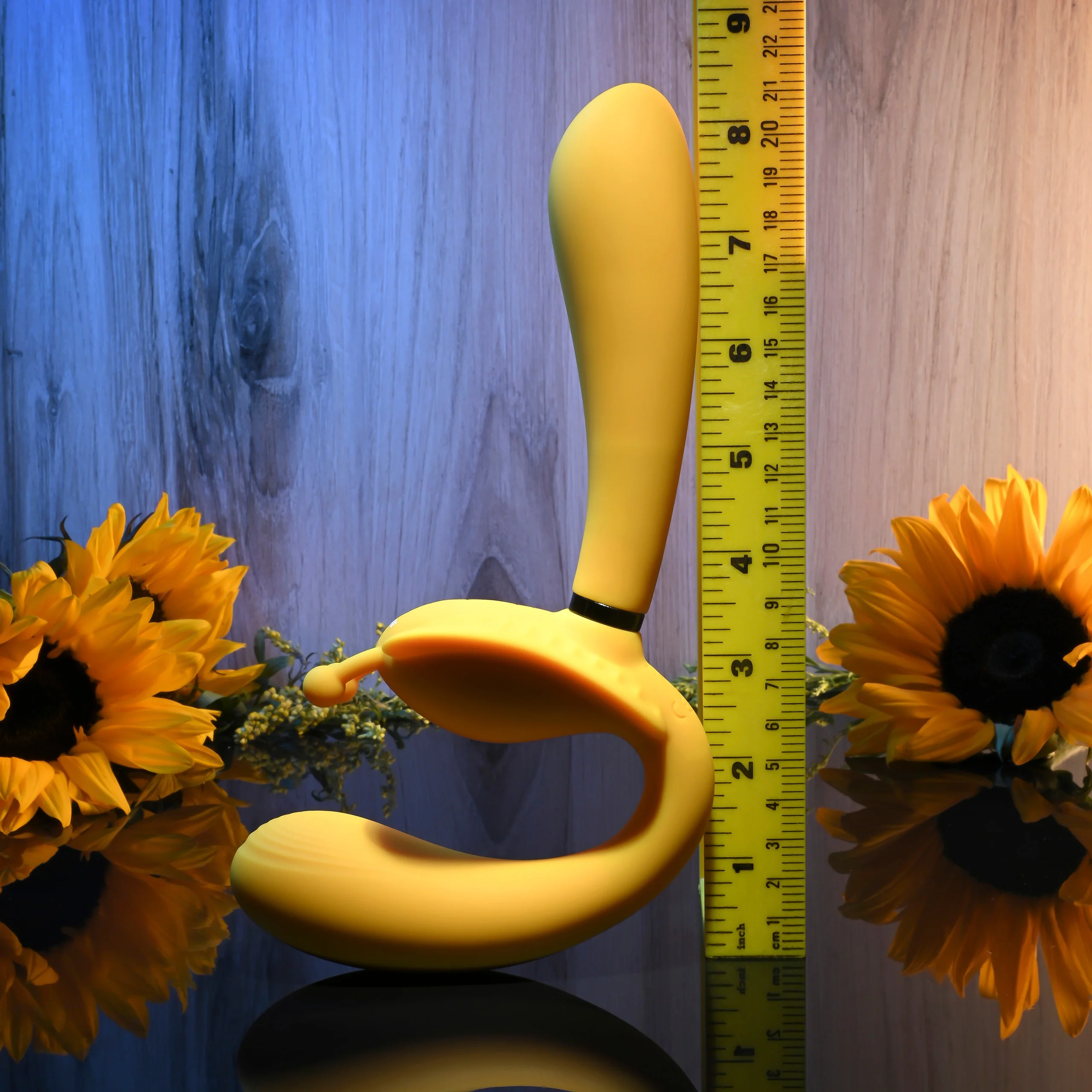 Evolved The Monarch Triple Shaft Strapless Strap-On Vibrator - Image 9